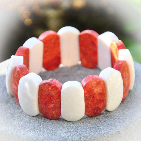 Foam coral bracelet